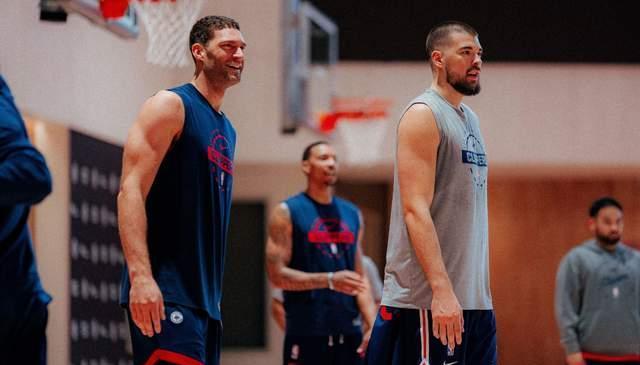 全队氛围轻, entit