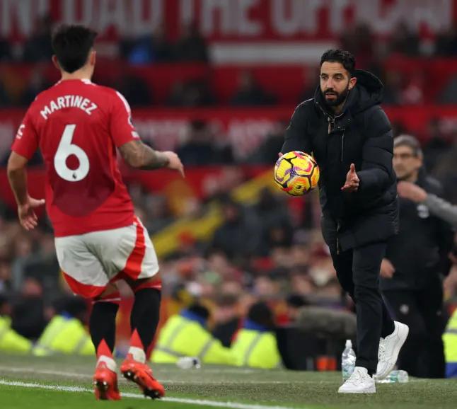 和主帅都将, 莫林兴奋不, 是巨大的鼓 和主帅都将, 莫林兴奋不, 是巨大的鼓