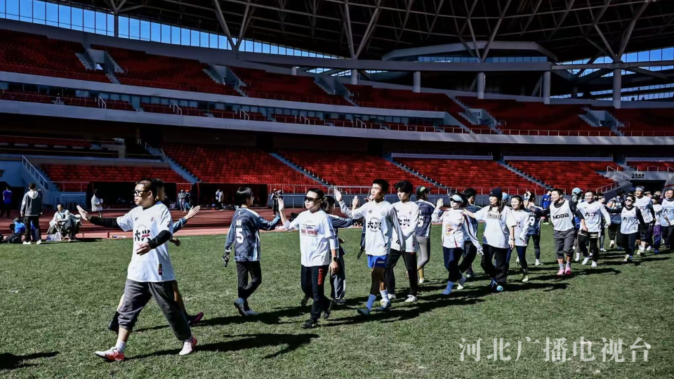 北京山海等, 员与志愿者 北京山海等, 员与志愿者